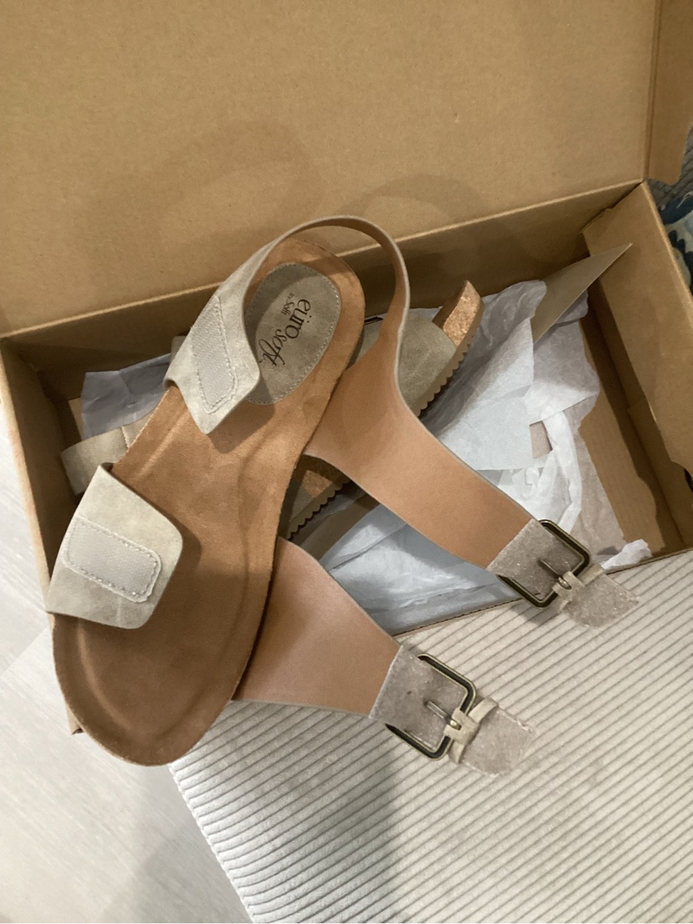 EuroSoft Stone Taupe Sandals Size 9 - Picture 7 of 8